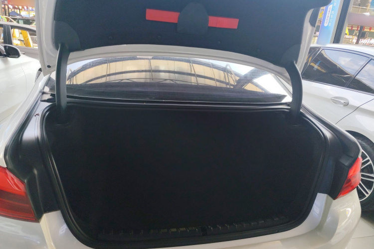 宝马5系 2020款 530Li 领先型 豪华套装局部细节23