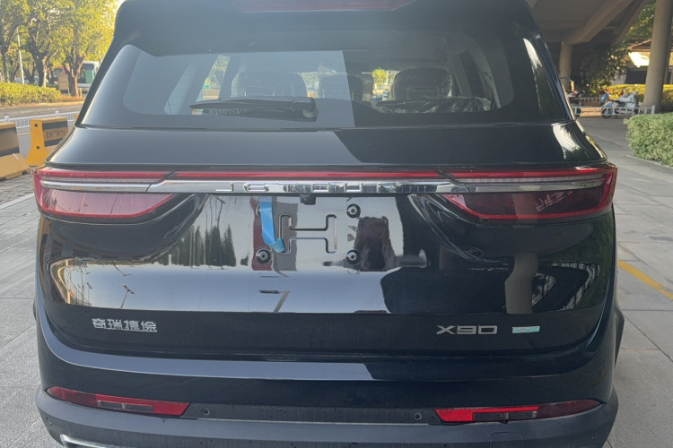 捷途X90 C-DM 2025款 精英版 7座车身外观6004