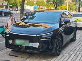 小鹏G7 2025款 702 超长续航 Max