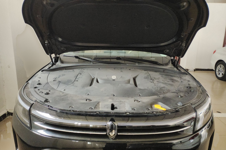 鸿蒙智行 问界M7 2024款 1.5T 后驱Plus版 5座机舱底盘24