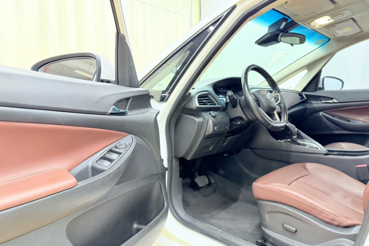 别克GL6 2019款 18T 6座互联豪华型 国VI中控内饰7001