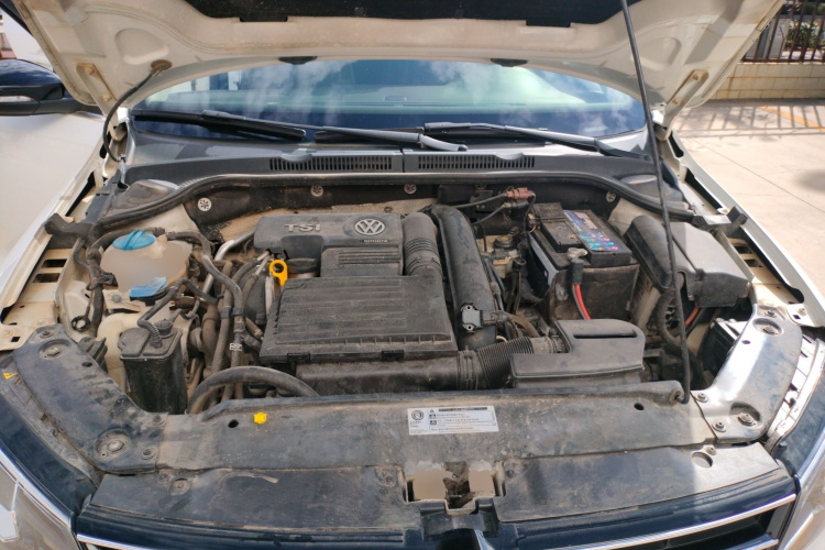 大众 速腾 2018款 280TSI DSG熠动版机舱底盘24