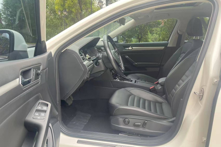 大众 凌渡 2019款 280TSI DSG舒适版 国VI中控内饰7005