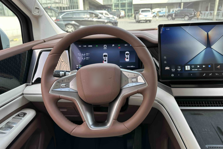 比亚迪 夏 2025款 DM-i 1.5T 180km 超越型中控内饰7002