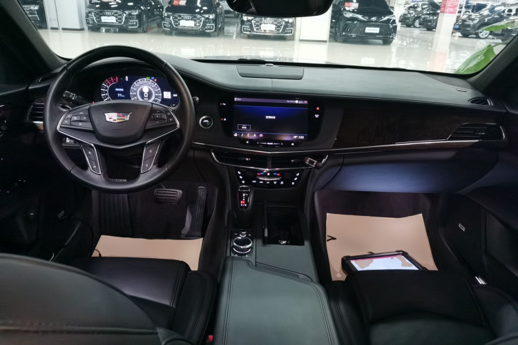 凯迪拉克CT6 2019款 28T 豪华型中控内饰12