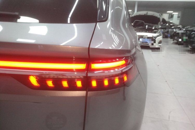 吉利汽车 星越L 2023款 2.0TD 高功自动两驱旗舰型车身外观6001