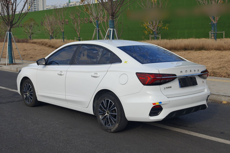 荣威i5 2021款 1.5L CVT钻石版车身外观6008