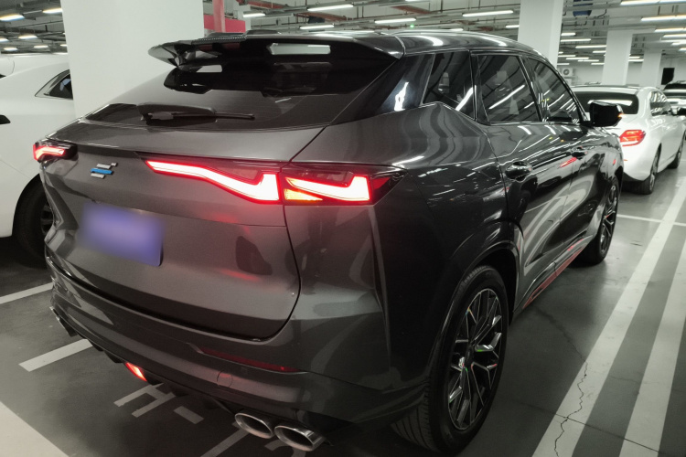 长安欧尚Z6 2022款 蓝鲸 1.5T DCT智领型城市版车身外观7