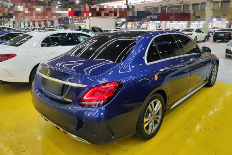 奔驰C级 2021款 C 200 L 时尚型运动版车身外观7
