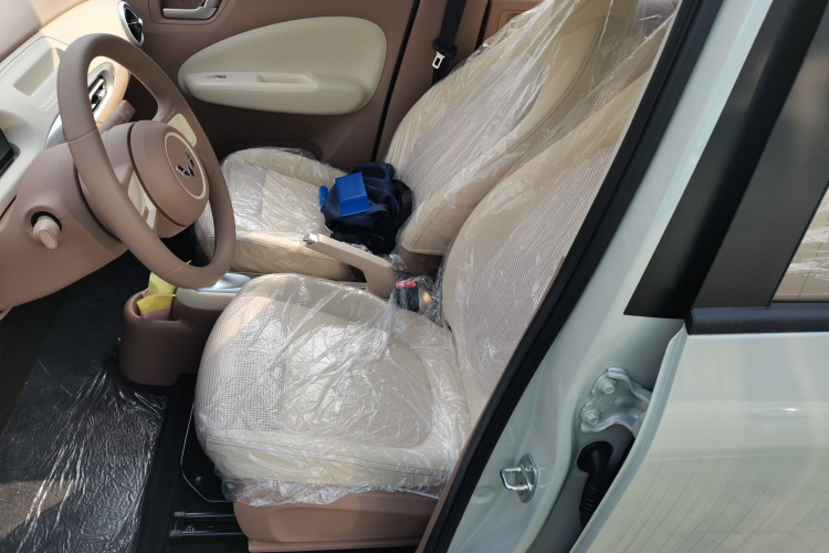 五菱汽车 宏光MINIEV 2025款 四门版 进阶款中控内饰19