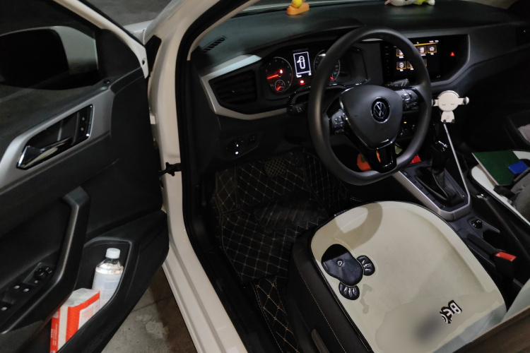 大众 Polo 2021款 Plus 1.5L 自动全景乐享版中控内饰20