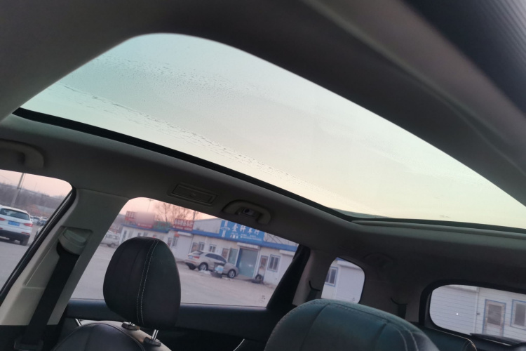 比亚迪 宋MAX 2017款 1.5T 自动智联尊贵型 7座局部细节9002