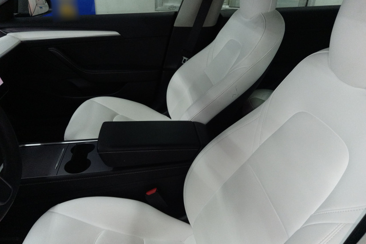 特斯拉 Model 3 2022款 后轮驱动版局部细节19