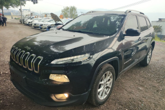 Jeep 自由光 2016款 2.4L 领先版