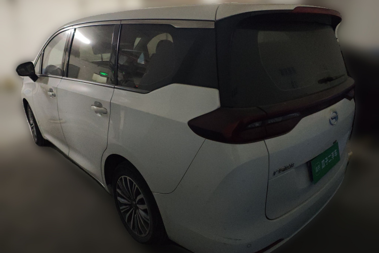 广汽传祺 传祺M6 2019款 270T DCT尊荣版（六座）国VI车身外观5