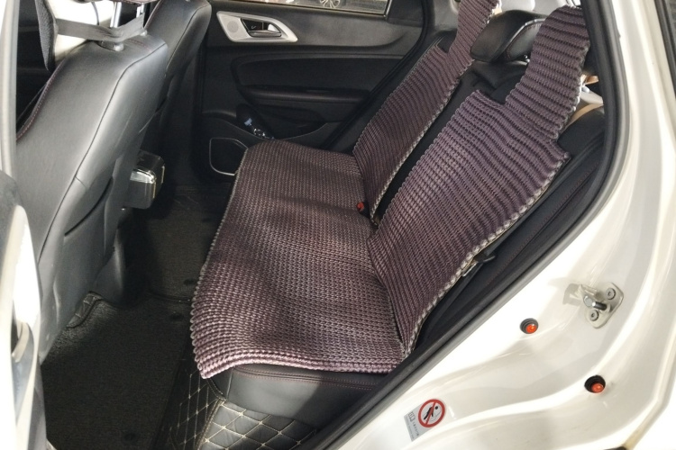 中华V3 2015款 1.5L 手动智能型中控内饰21