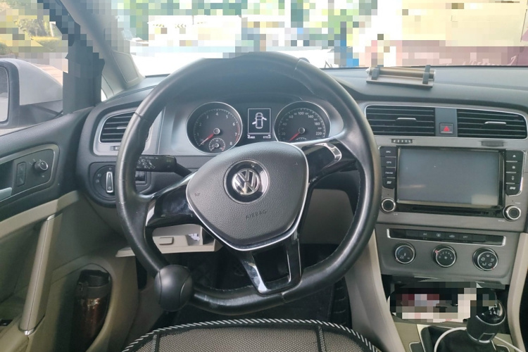 大众 高尔夫 2015款 1.4TSI 手动舒适型局部细节13