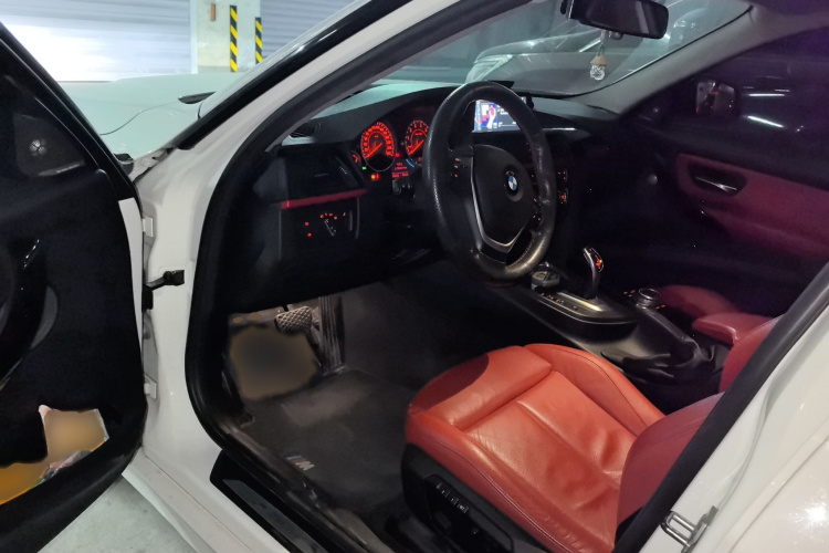 宝马3系 2015款 328i 运动设计套装中控内饰7003