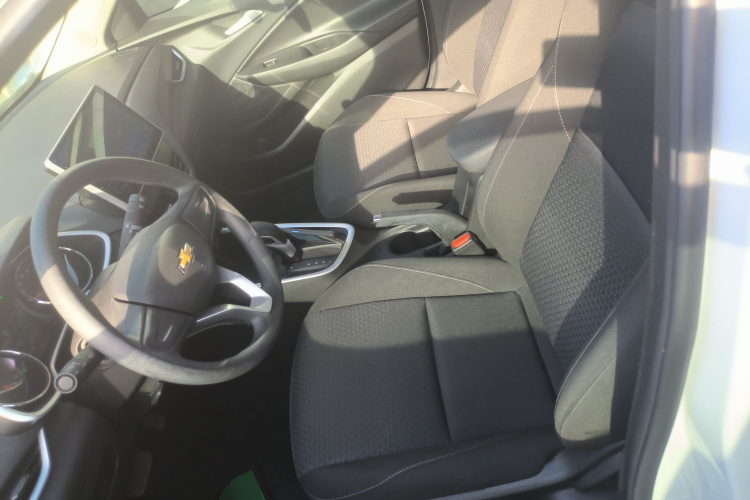 雪佛兰 科沃兹 2022款 325T 自动欣悦版中控内饰19