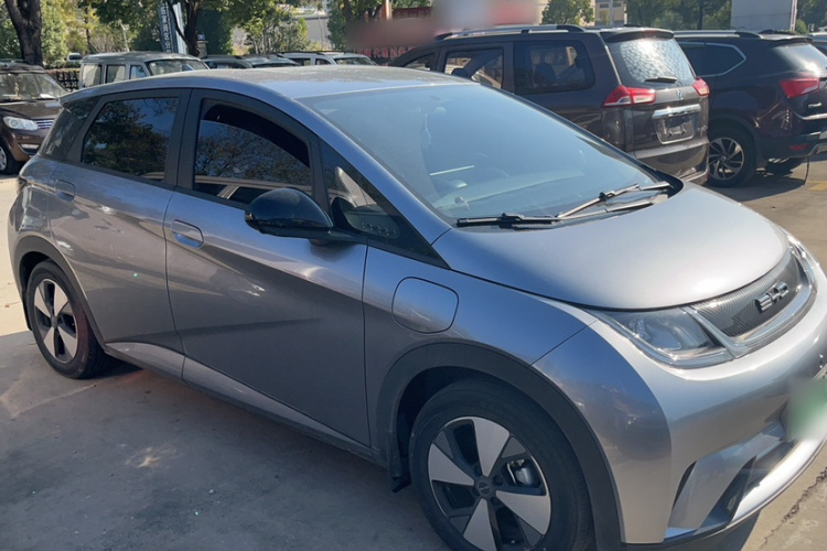 比亚迪 海豚 2023款 420km 自由版车身外观6002