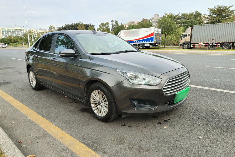 福特 福睿斯 2015款 1.5L 自动舒适型车身外观6003