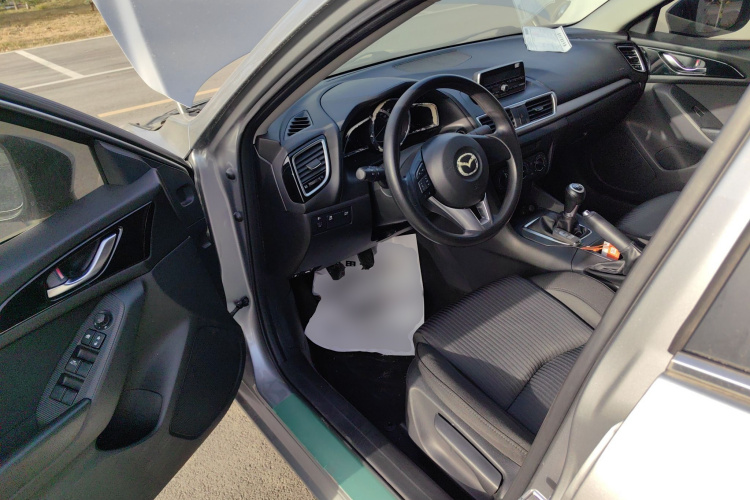 马自达3 昂克赛拉 2016款 三厢 1.5L 手动舒适型中控内饰20