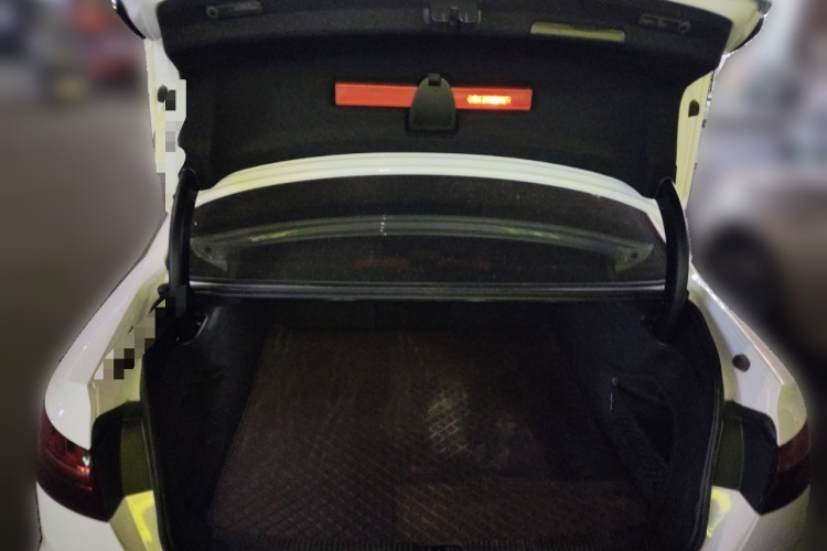 奥迪A4L 2023款 40 TFSI 时尚动感型局部细节23