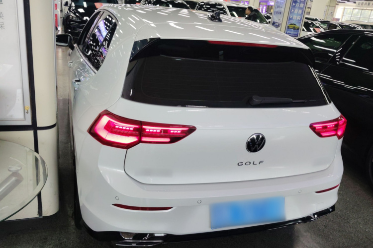 大众 高尔夫 2023款 改款 280TSI DSG R-Line Lite车身外观6