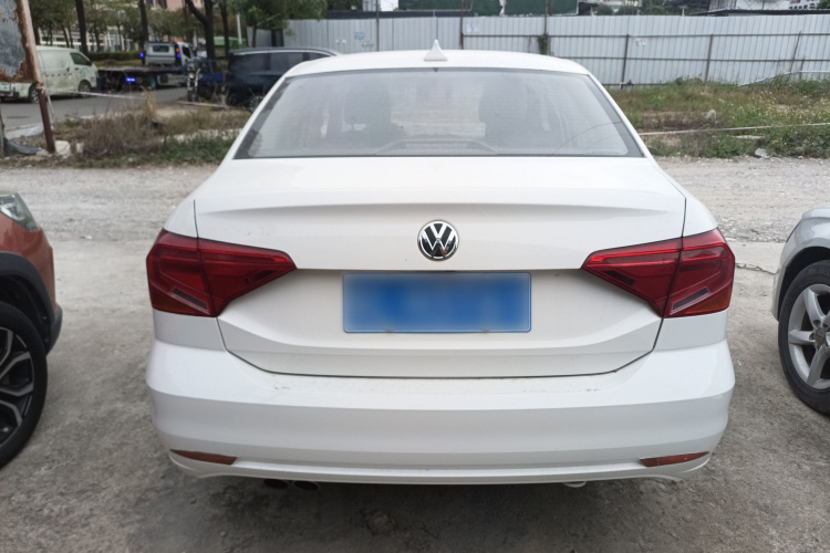 大众 捷达 2017款 1.5L 自动时尚型车身外观6