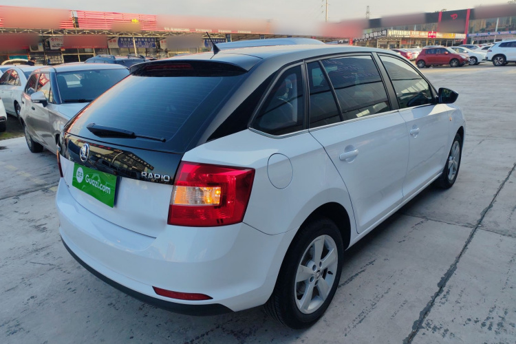 斯柯达 昕动 2016款 改款 1.6L 自动创行版车身外观7