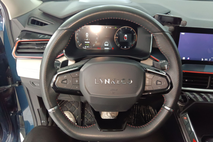 领克06 2020款 1.5T 耀Halo中控内饰13