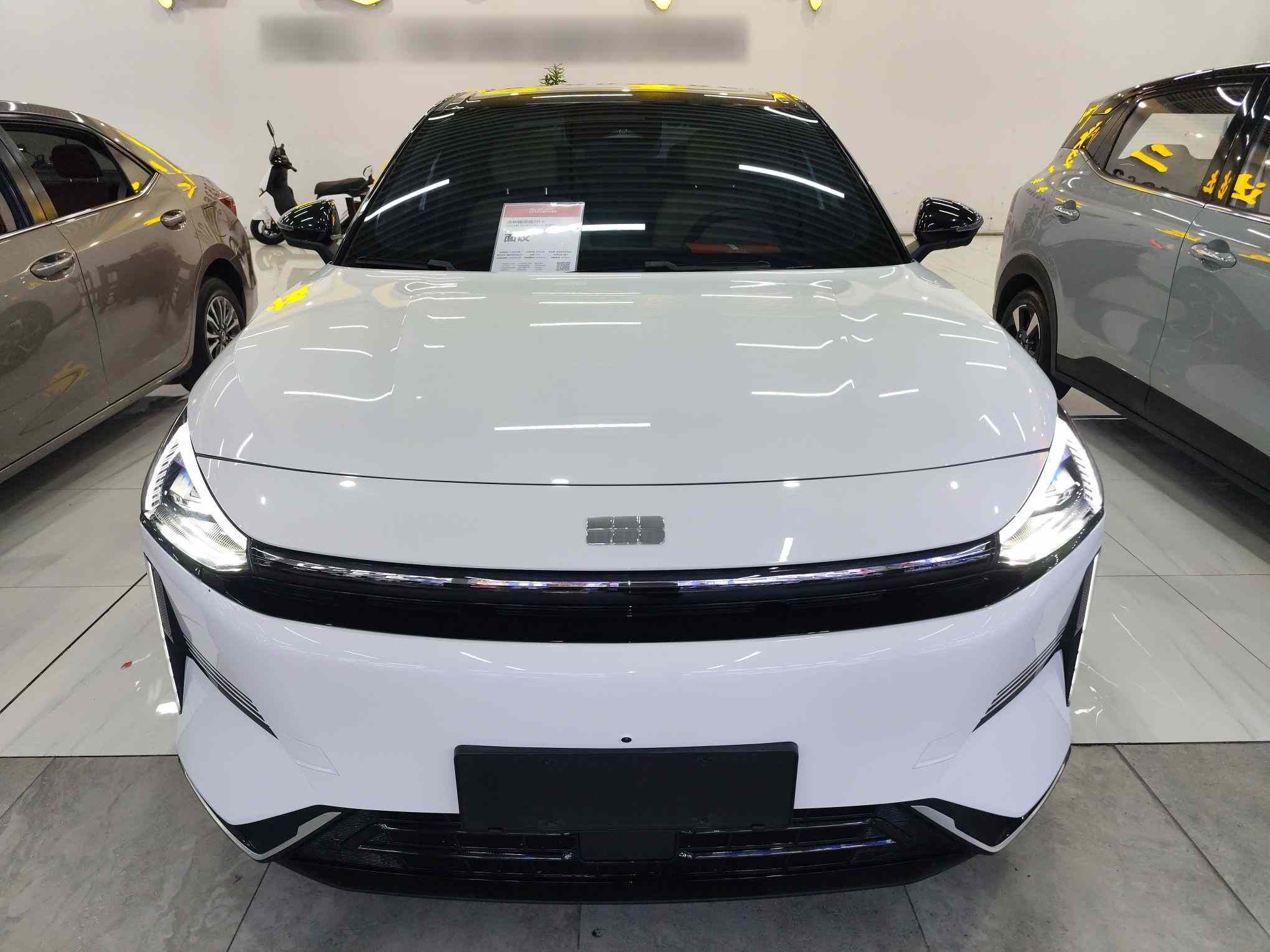吉利银河 银河L6 2024款 125km PLUS 龙腾版(1)