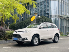 江铃 驭胜S350 2016款 2.0T 自动四驱汽油豪华天窗版5座