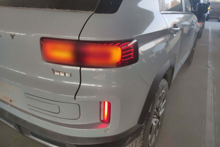 吉利汽车 吉利icon 2020款 1.5TD i7 BSG车身外观6006