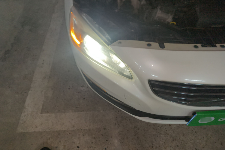 沃尔沃S60 2015款 S60L 2.0T 智远版车身外观6006