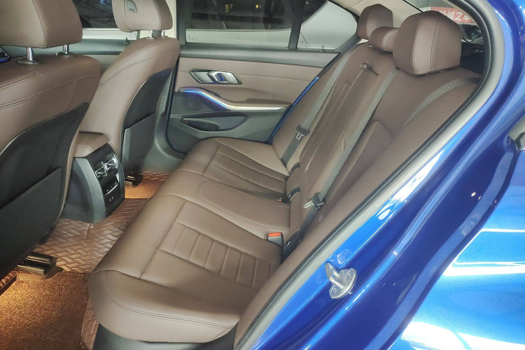 宝马3系 2020款 325i M运动套装中控内饰7001