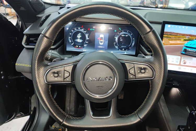 领克03 2023款 1.5TD DCT劲Pro中控内饰13