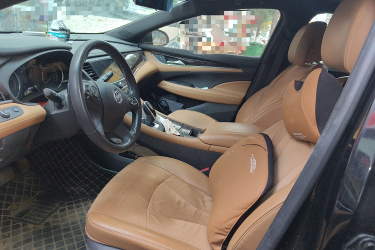 别克 君越 2018款 28T 精英型中控内饰19