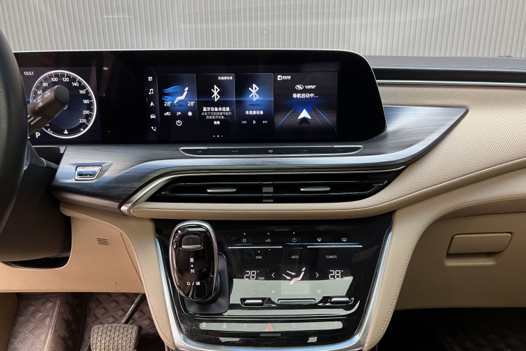 别克GL8 2020款 ES陆尊 653T 豪华型中控内饰7003