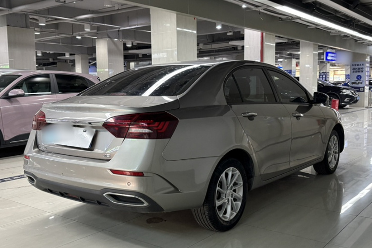 吉利汽车 帝豪 2021款 UP 1.5L CVT豪华型车身外观6003