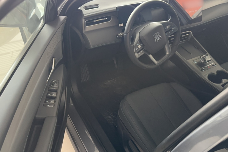 比亚迪 秦PLUS 2025款 EV 智驾版 420KM领先型中控内饰7002