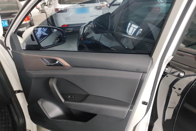 大众 途岳 2019款 330TSI 四驱旗舰版 国VI中控内饰7005