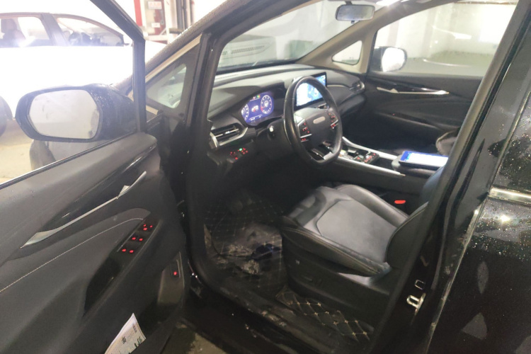 上汽大通MAXUS 大通G50 2023款 PLUS 1.5T 自动护航版中控内饰20