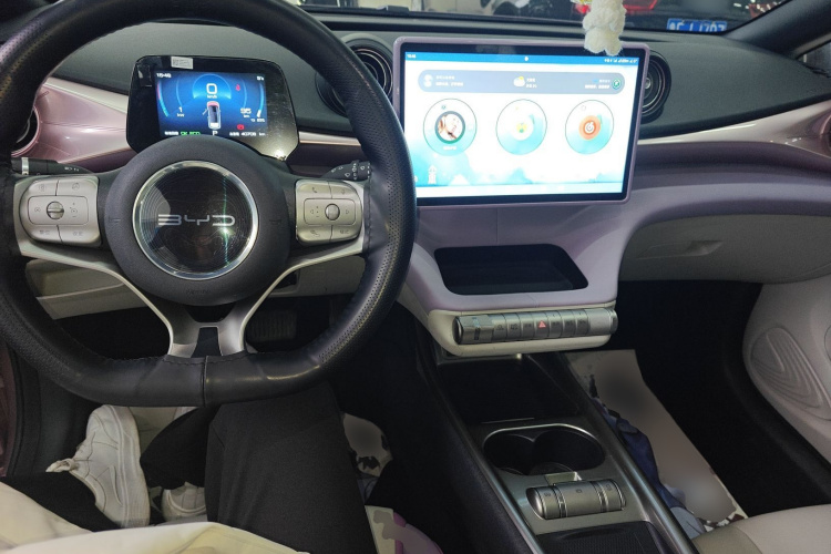 比亚迪 海豚 2021款 405km 时尚版中控内饰7002