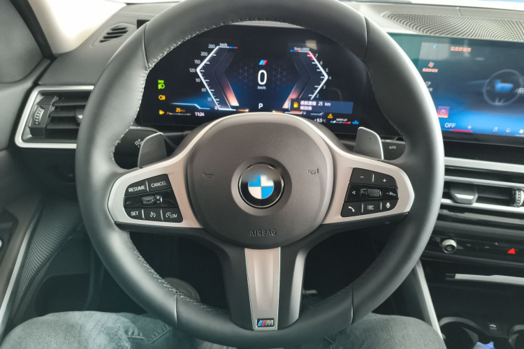 宝马3系 2024款 320Li M运动套装中控内饰13
