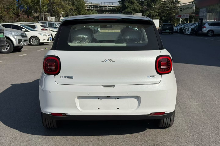 江淮钇为 钇为3 2024款 挚爱版 330km Air车身外观6004