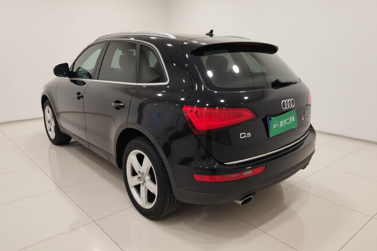 奥迪Q5 2016款 40 TFSI 技术型车身外观5