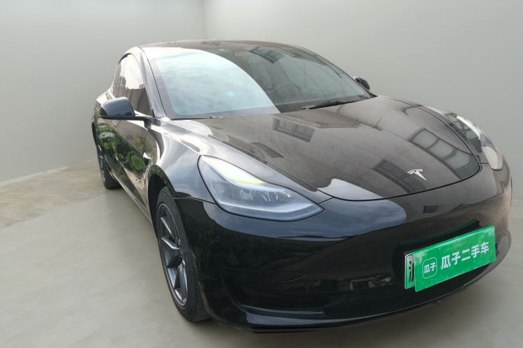 特斯拉 Model 3 2022款 后轮驱动版车身外观3