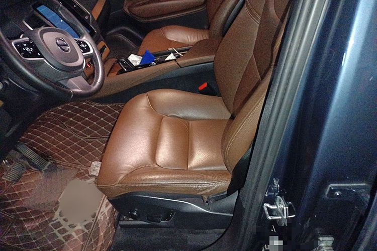 沃尔沃XC90 2021款 B5 智行豪华版 7座局部细节19