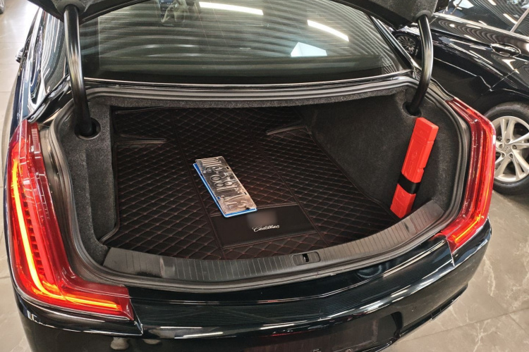 凯迪拉克XTS 2018款 28T 技术型机舱底盘23